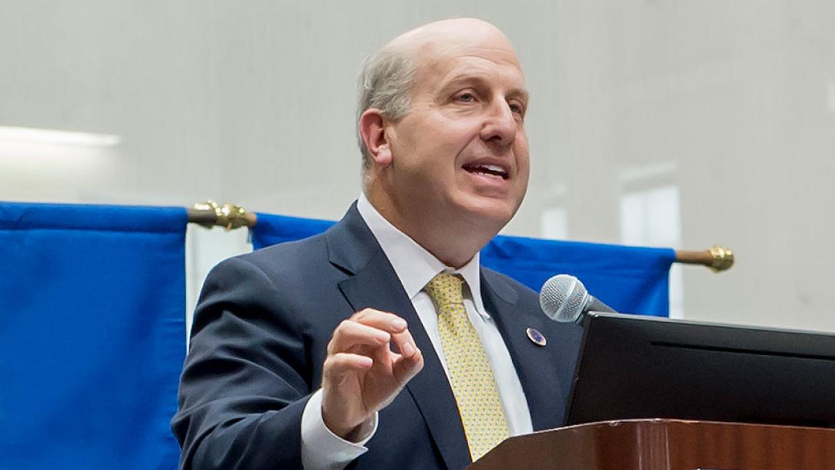 Marvin Krislov, President at Pace University, speaking to an audience
